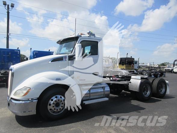 Kenworth T680 وحدات الجر