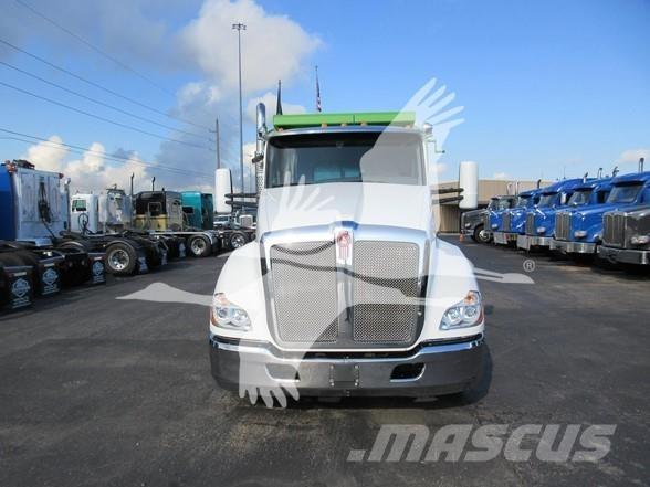 Kenworth T680 شاحنات قلابة