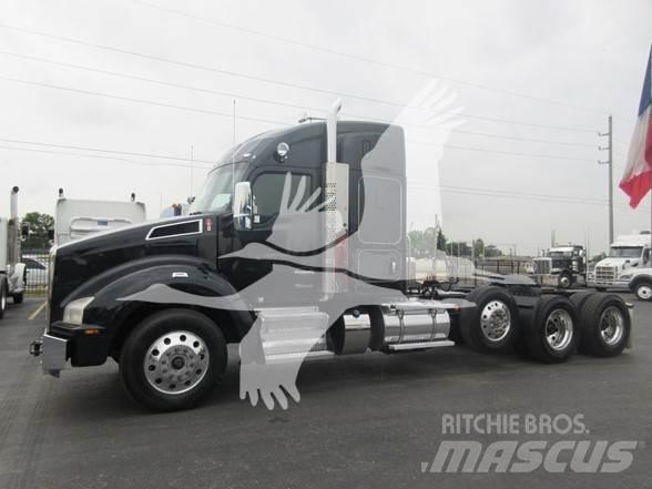 Kenworth T880 وحدات الجر