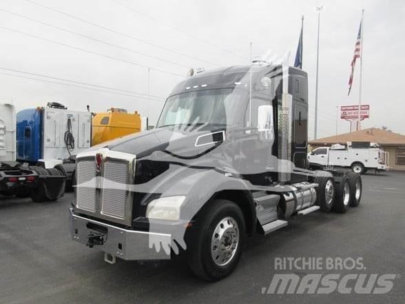 Kenworth T880 وحدات الجر