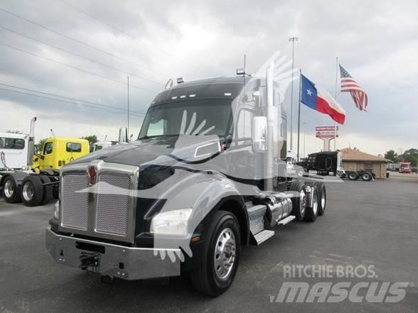 Kenworth T880 وحدات الجر