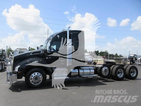 Kenworth T880 وحدات الجر