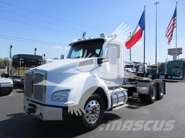 Kenworth T880 وحدات الجر