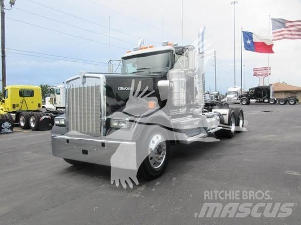 Kenworth W900 وحدات الجر