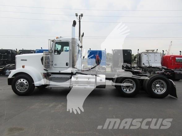 Kenworth W900L وحدات الجر