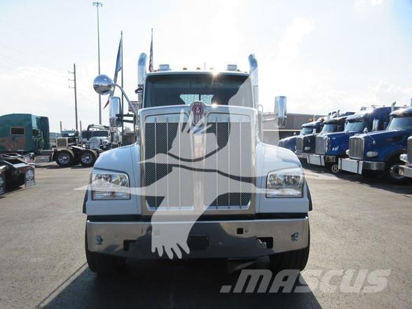 Kenworth W990 أخرى