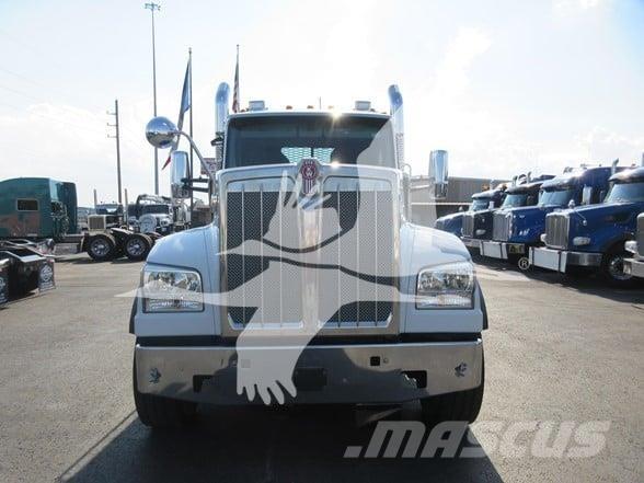 Kenworth W990 وحدات الجر