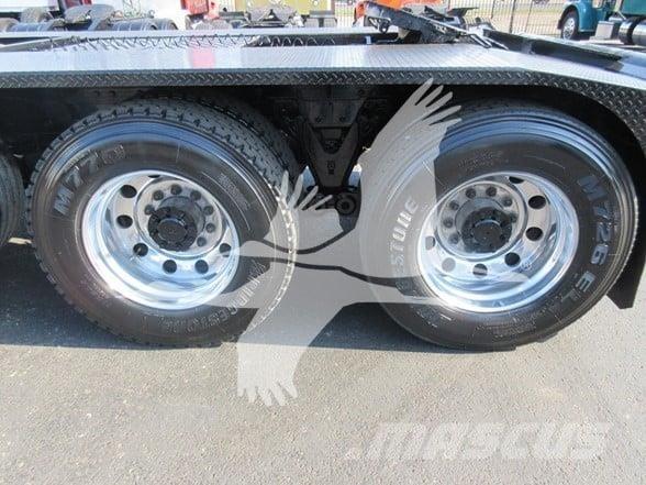 Kenworth W990 وحدات الجر