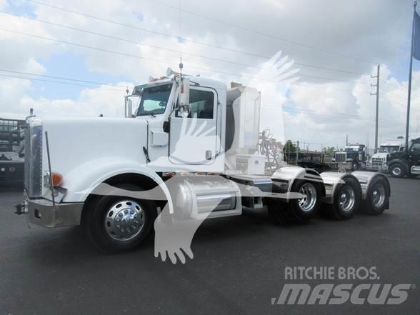 Peterbilt 367 وحدات الجر
