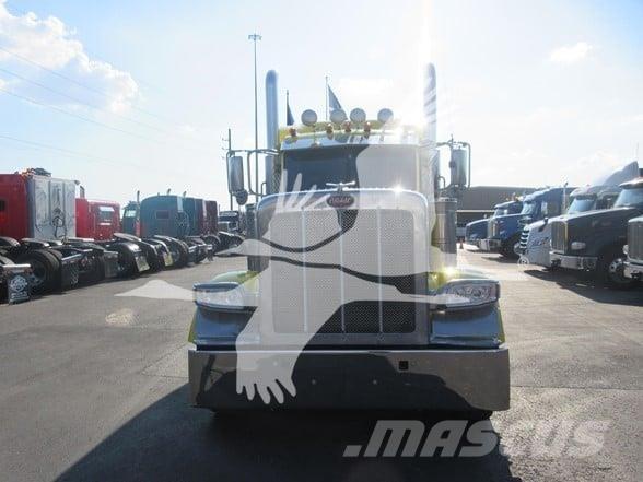 Peterbilt 389 وحدات الجر