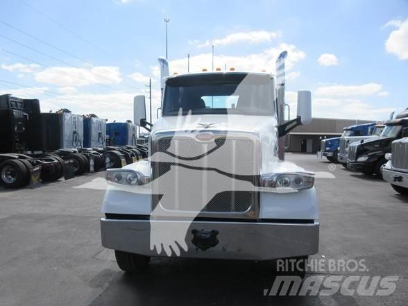 Peterbilt 567 وحدات الجر