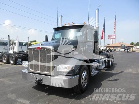 Peterbilt 567 وحدات الجر