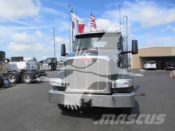 Peterbilt 567 وحدات الجر