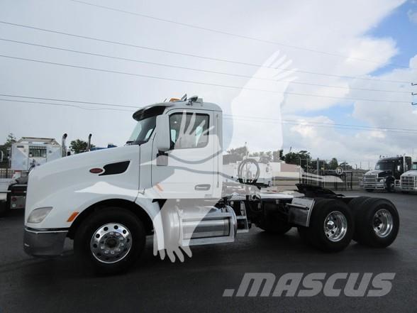 Peterbilt 579 وحدات الجر