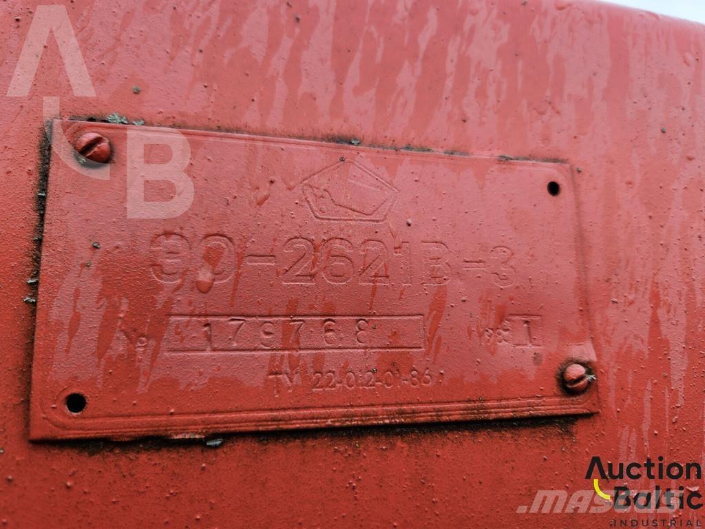  JUMZ EO-2621 الجرارات