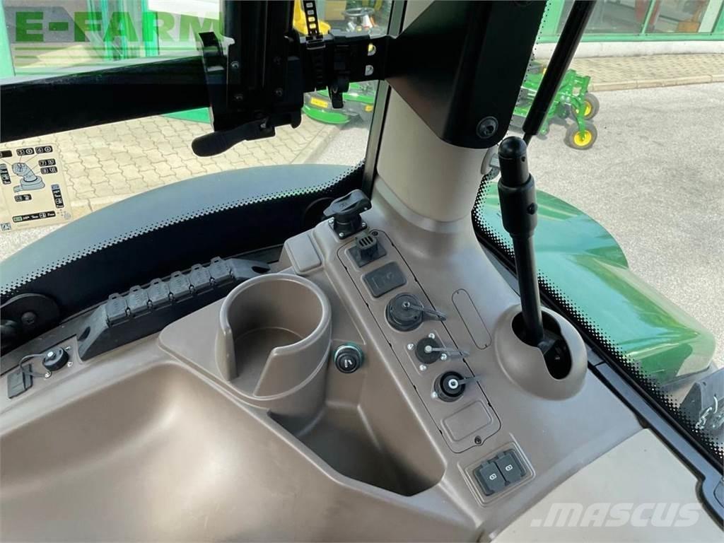 John Deere 6R 120 الجرارات