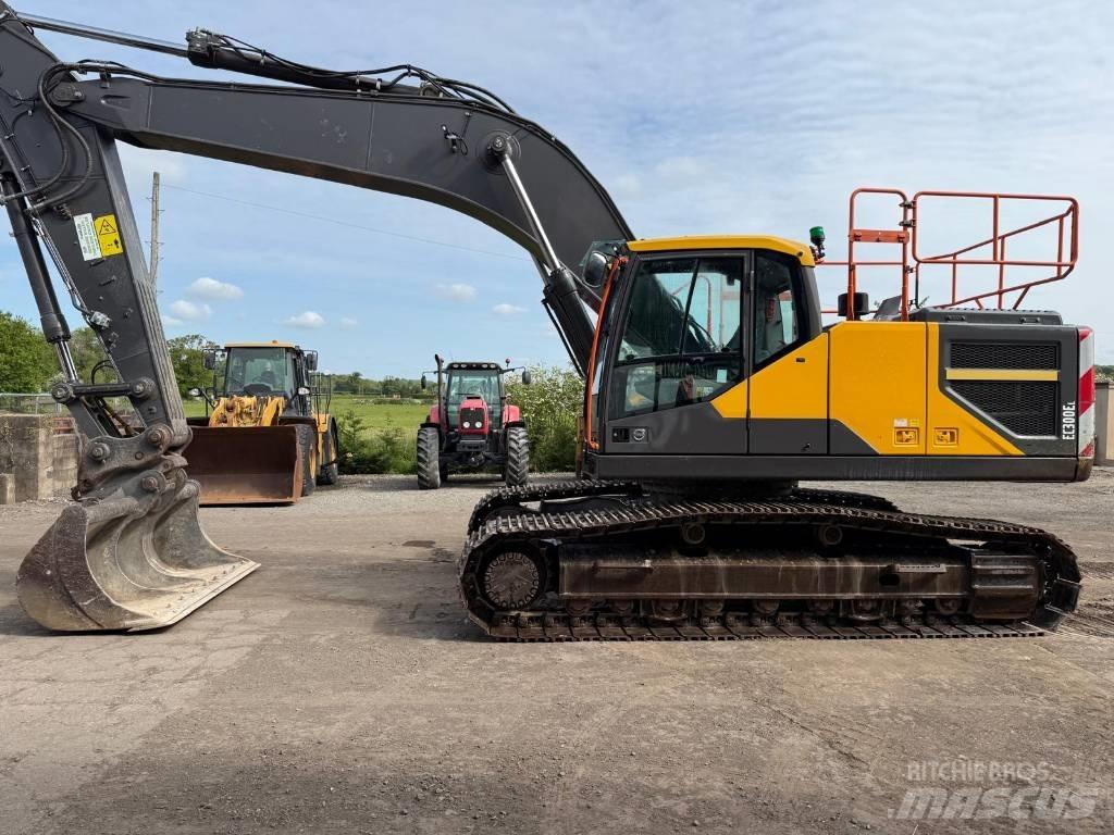 Volvo EC 300 EL حفارات زحافة
