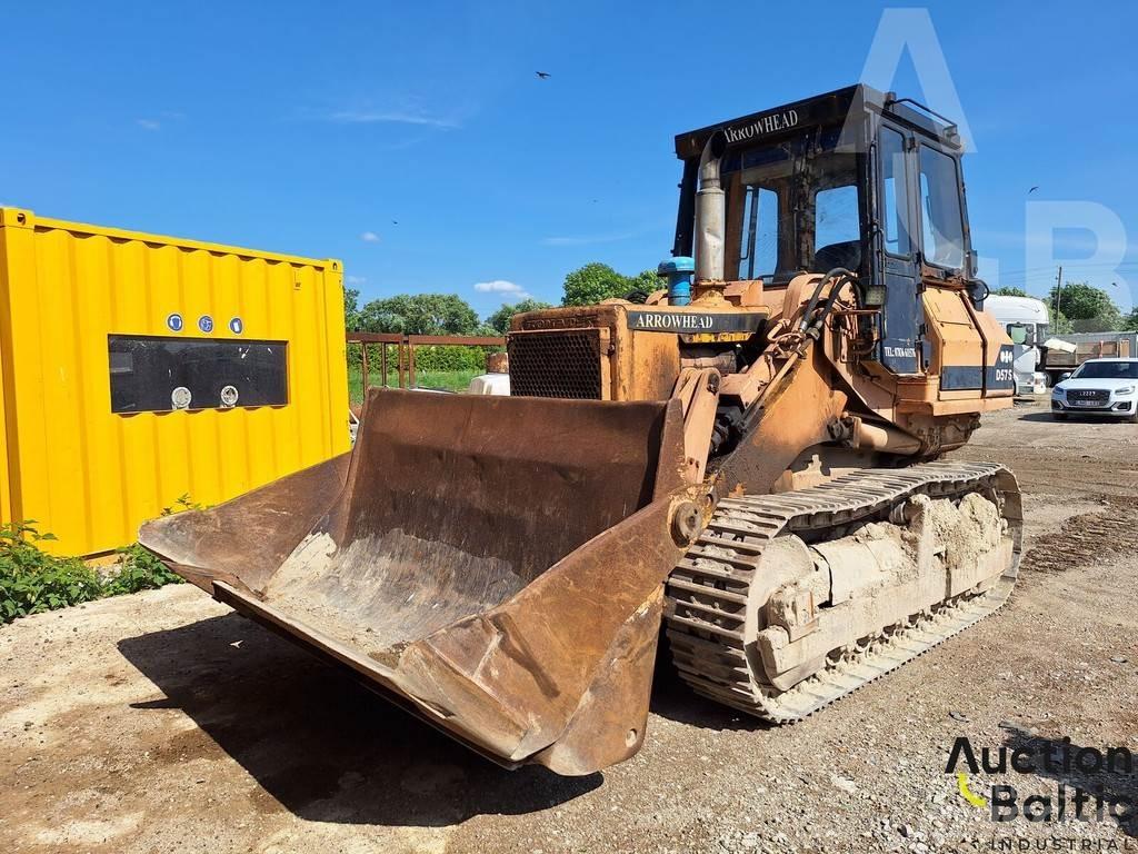Komatsu D57S-1 لوادر زحافة