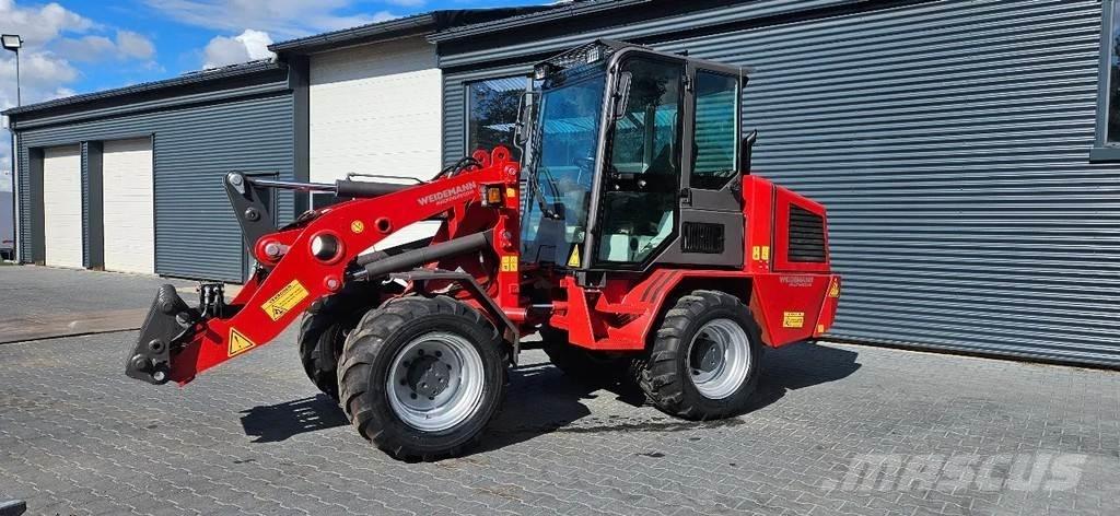 Weidemann 4204 لوادر بعجل