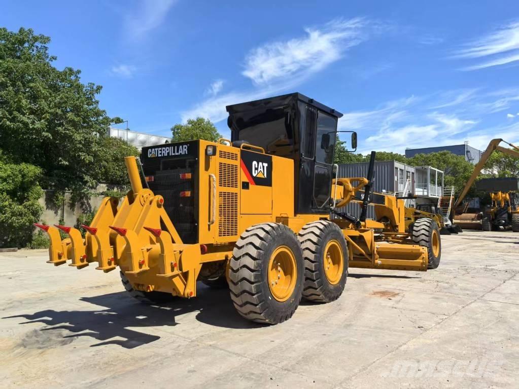 CAT 140 K معدات تمهيد الطرق