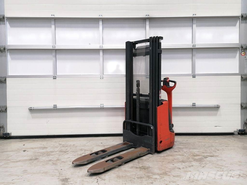Linde L10 معدات التكديس الجوالة