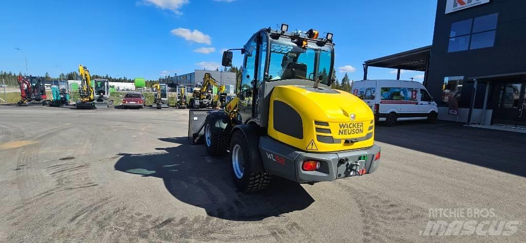 Wacker Neuson WL 52 لوادر بعجل