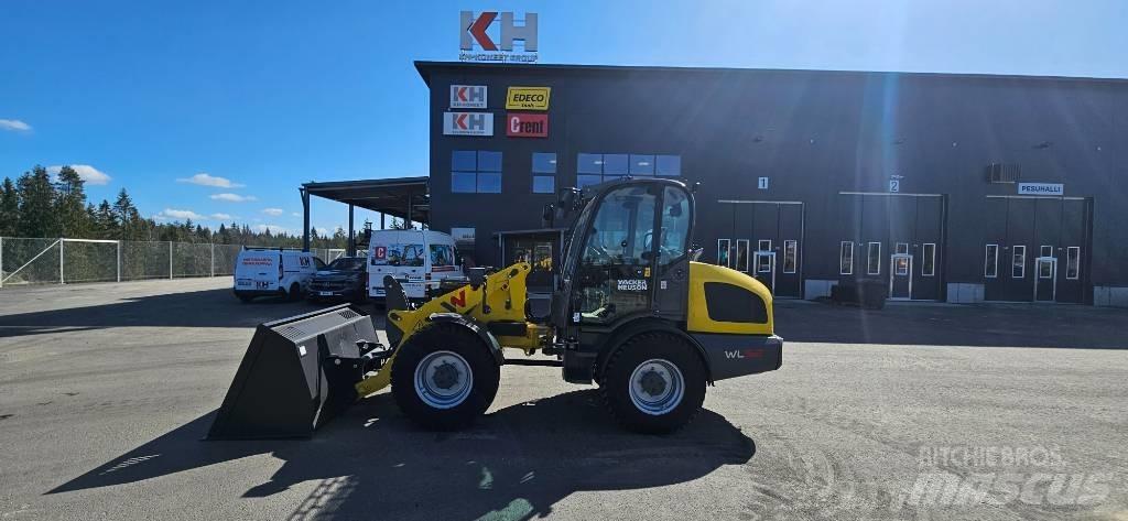 Wacker Neuson WL 52 لوادر بعجل