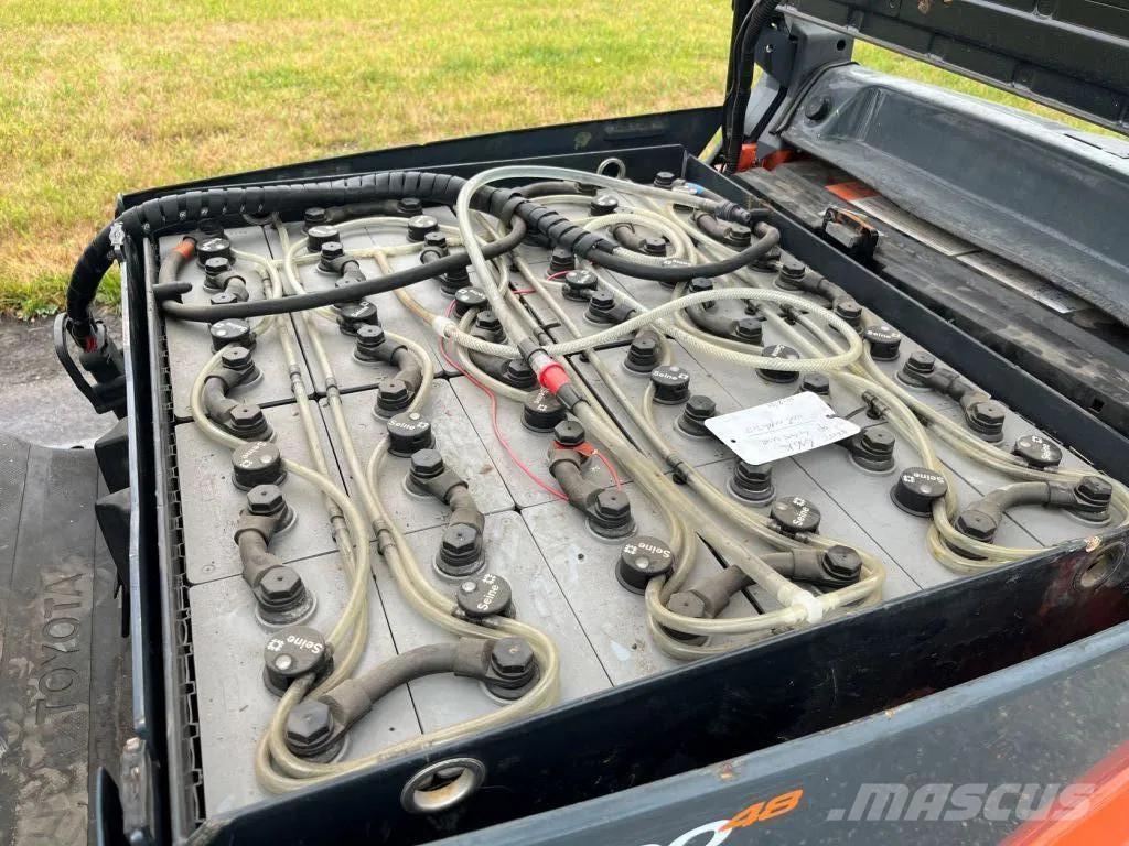 Toyota 8FBET18 شاحنات ذات رافعات شوكية تعمل بالكهرباء