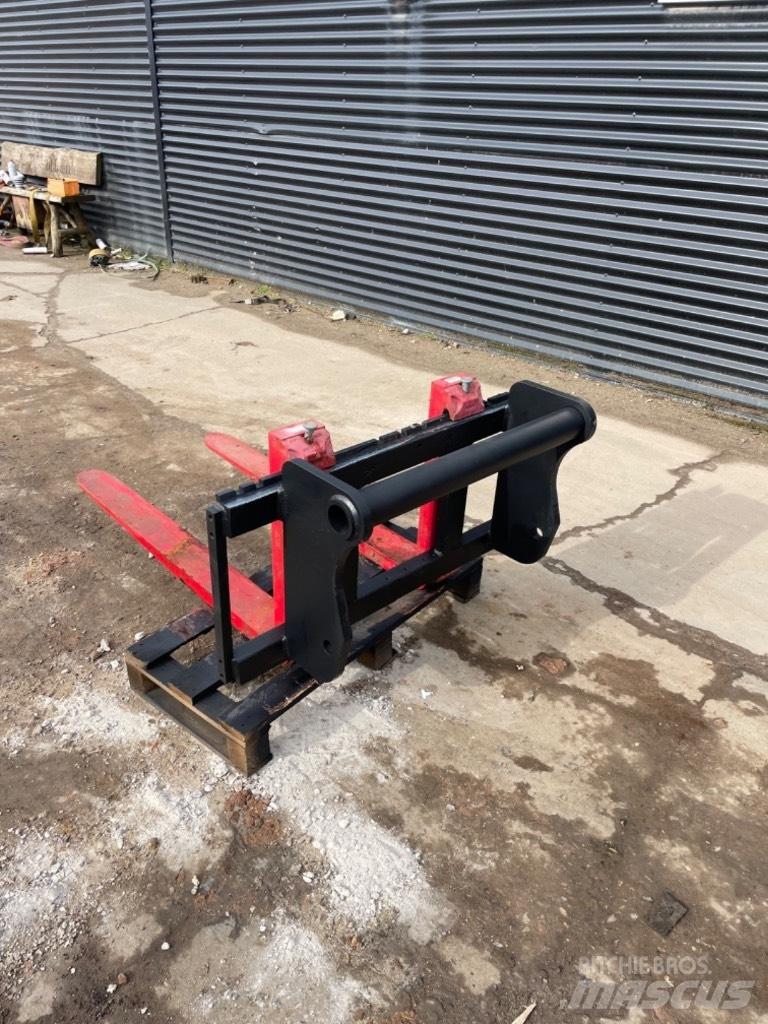Manitou 5000kg مكونات أخرى