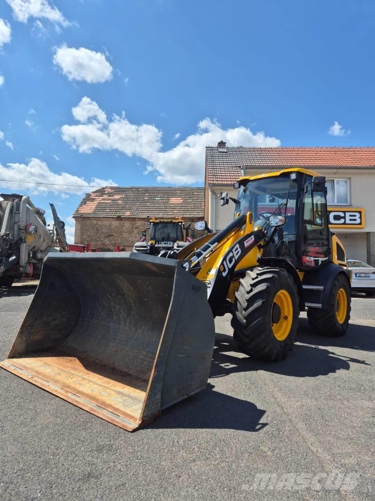 JCB 409 Agri معدات مناولة لأغراض الزراعة