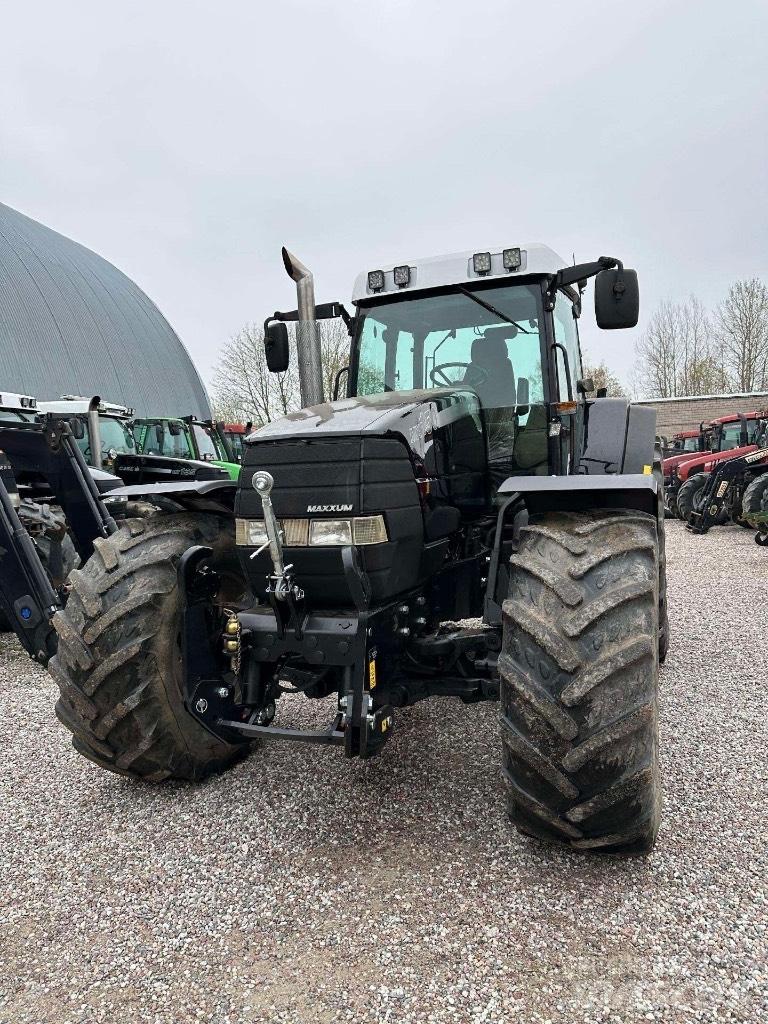 Case IH MX 150 الجرارات