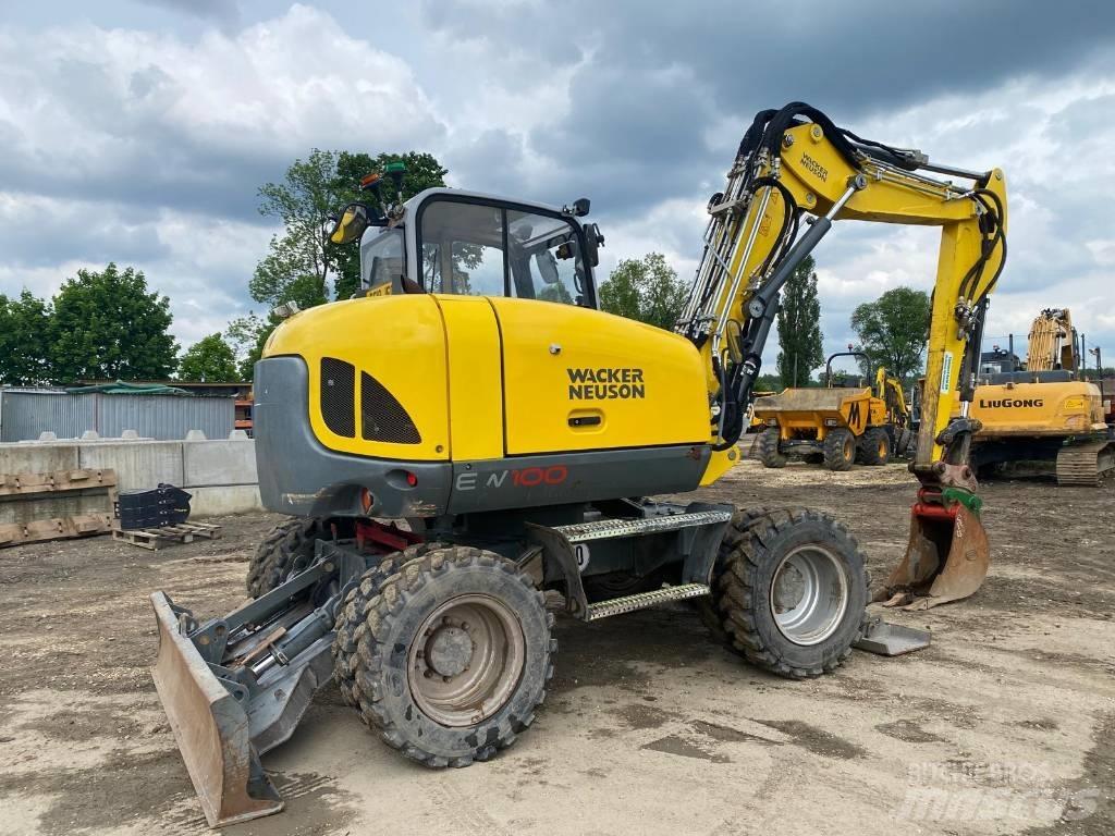 Wacker Neuson EW 100 حفارات بعجل