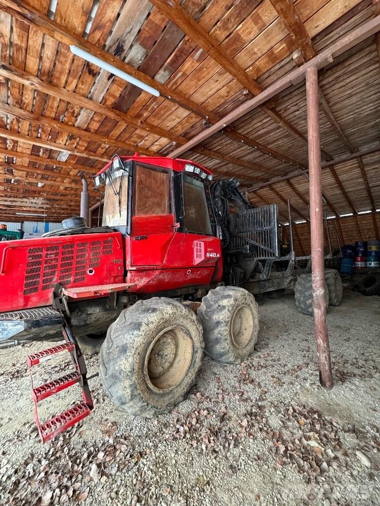 Valmet 840.4 شاحنات
