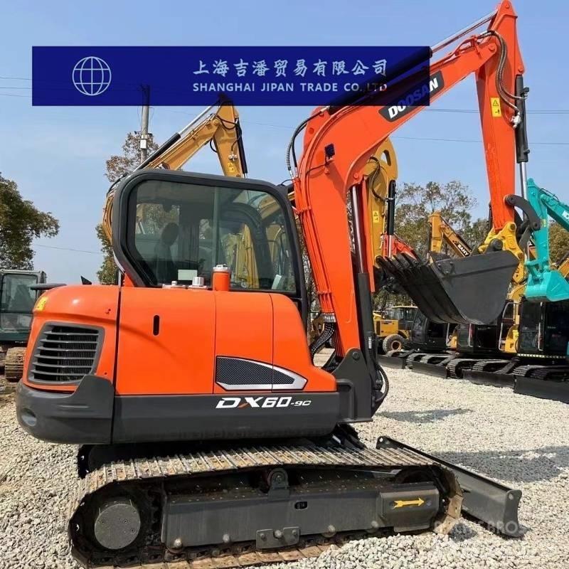 Doosan DX 60-9C حفارات صغيرة أقل من 7 طن (حفارات صغيرة)