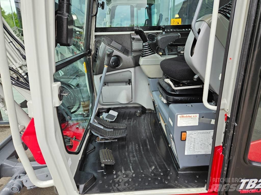Takeuchi TB 230 حفارات صغيرة أقل من 7 طن (حفارات صغيرة)
