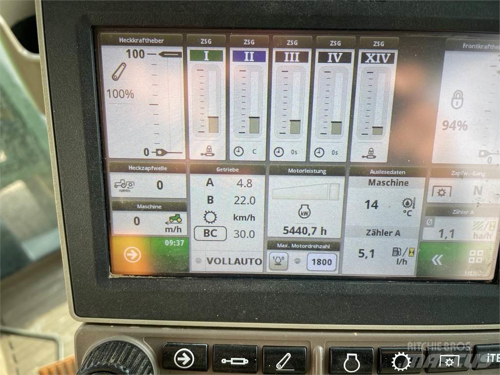 John Deere 6145R الجرارات