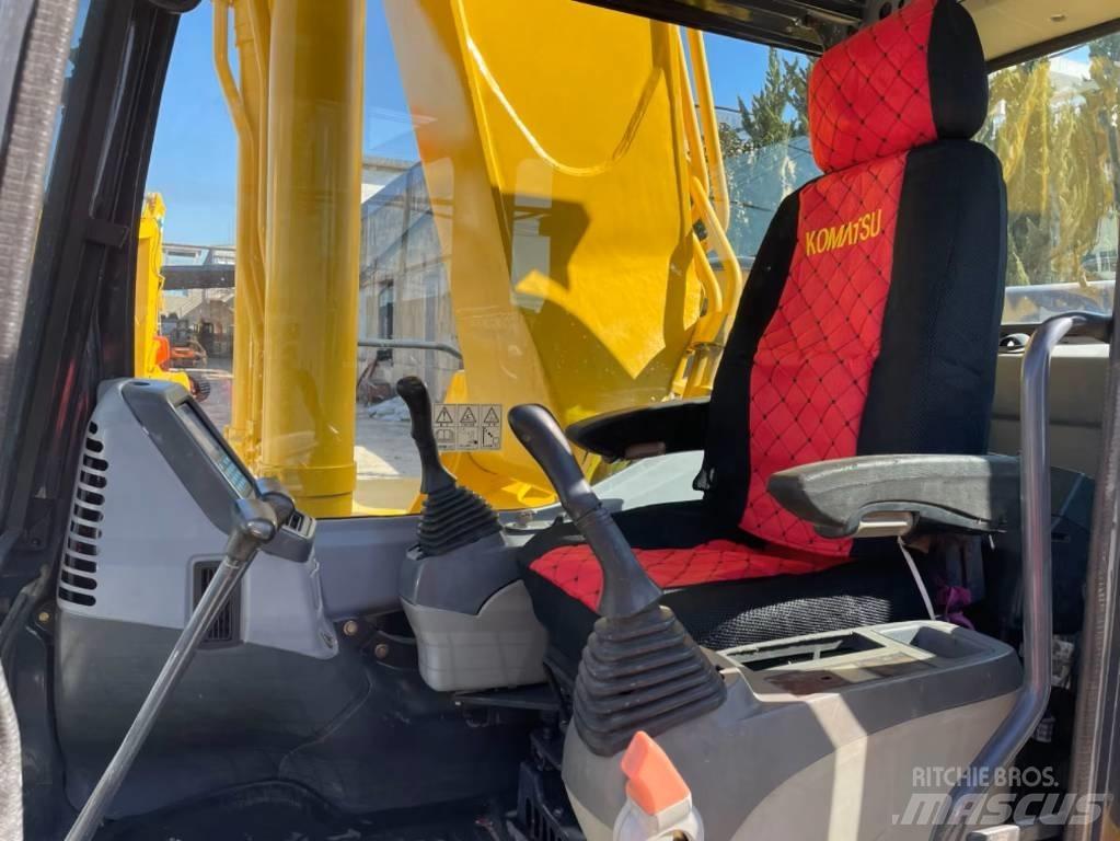 Komatsu PC 300 LC-7 حفارات زحافة