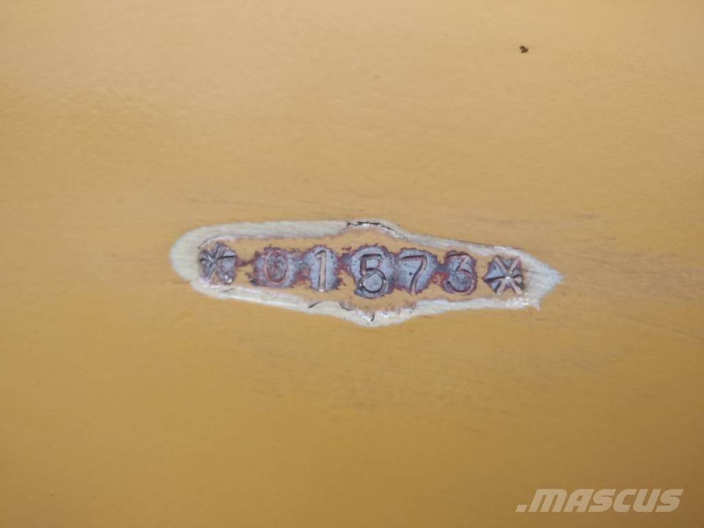 CAT 950 G لوادر بعجل