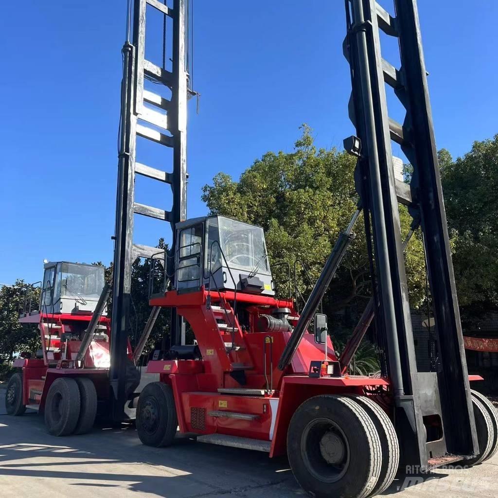 Kalmar DCE 80-45 E7 شاحنة مناولة