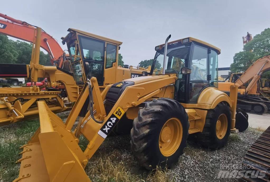 JCB 4 CX لوادر ذات جرافات عكسية