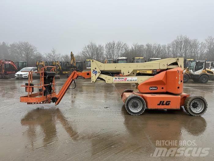 JLG E450AJ رافعات ومنصات أخرى
