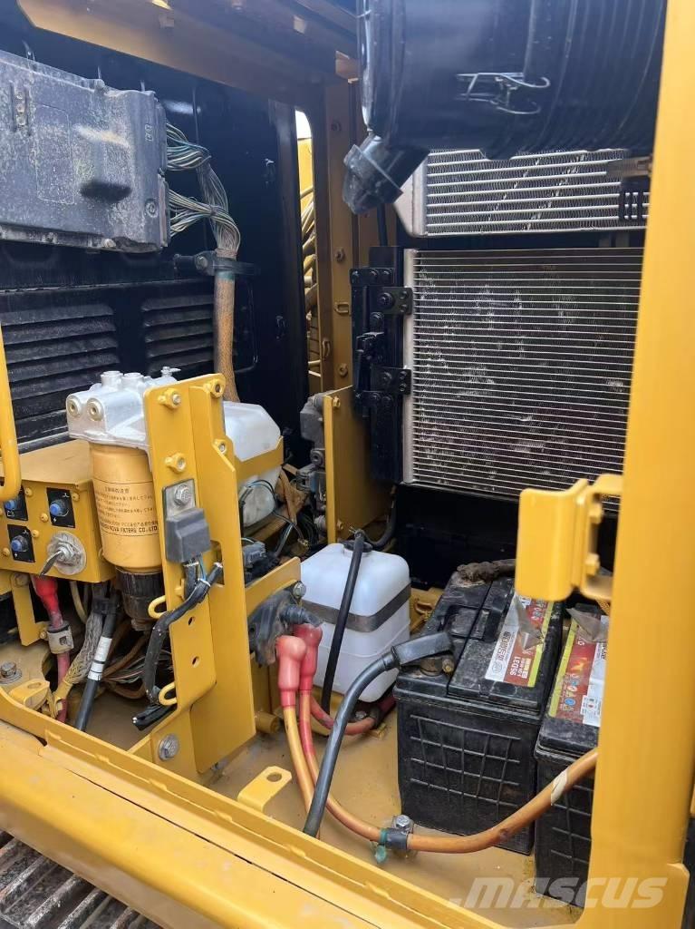 CAT 312D2GC حفارات زحافة