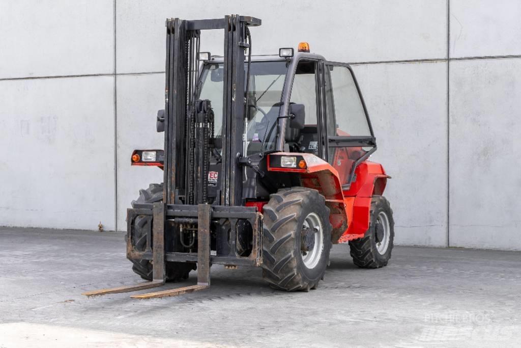 Manitou M 30-4 شاحنات الديزل