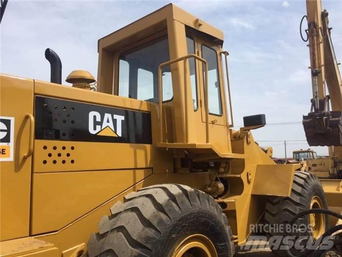 CAT 966E لوادر بعجل