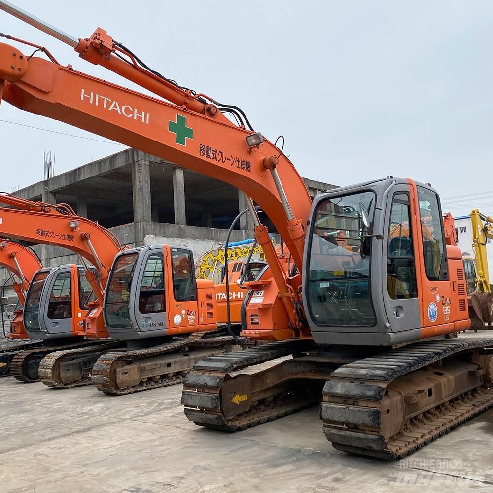 Hitachi 135 حفارات زحافة