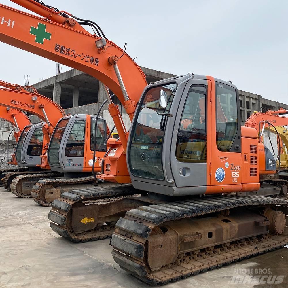 Hitachi 135 حفارات زحافة