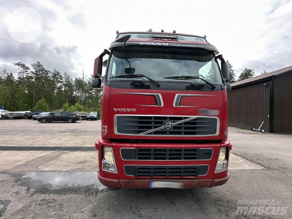 Volvo FH 480 شاحنات أشجار