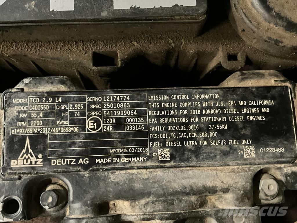 Yanmar B 75 W حفارات بعجل