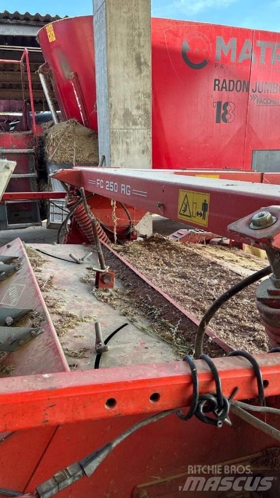 Kuhn FC 250 R G جزازات مكيفات