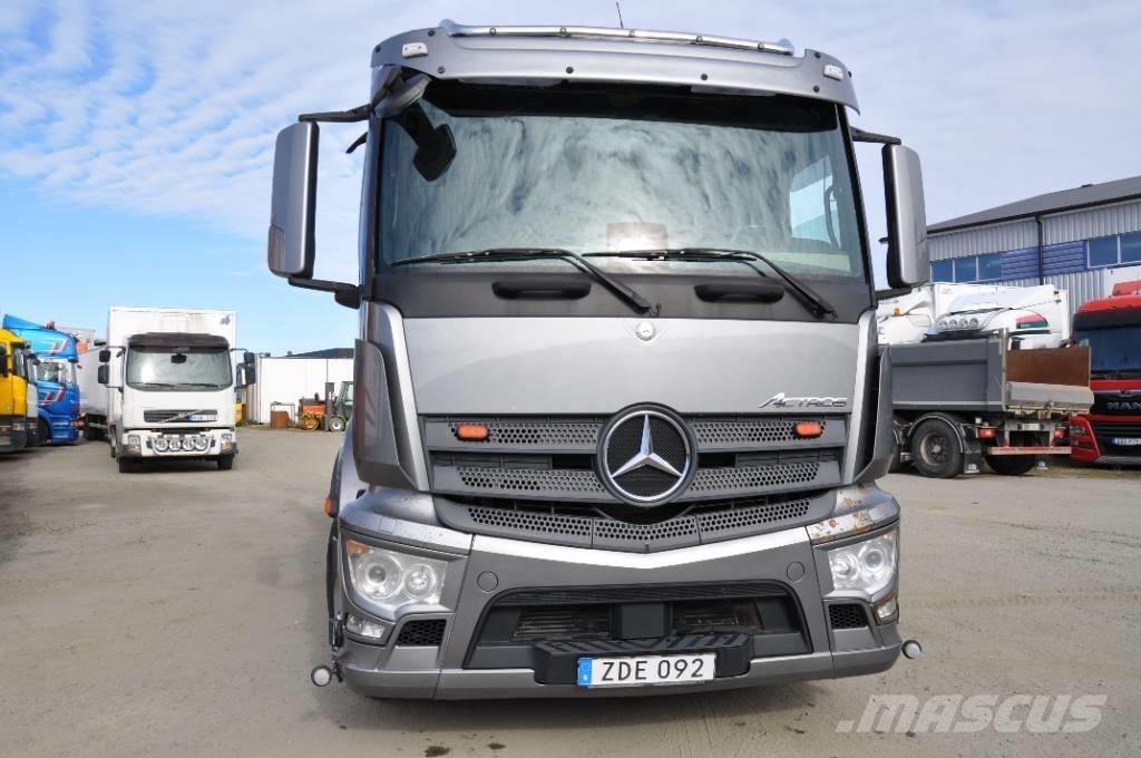 Mercedes-Benz 2535 شاحنات المخلفات